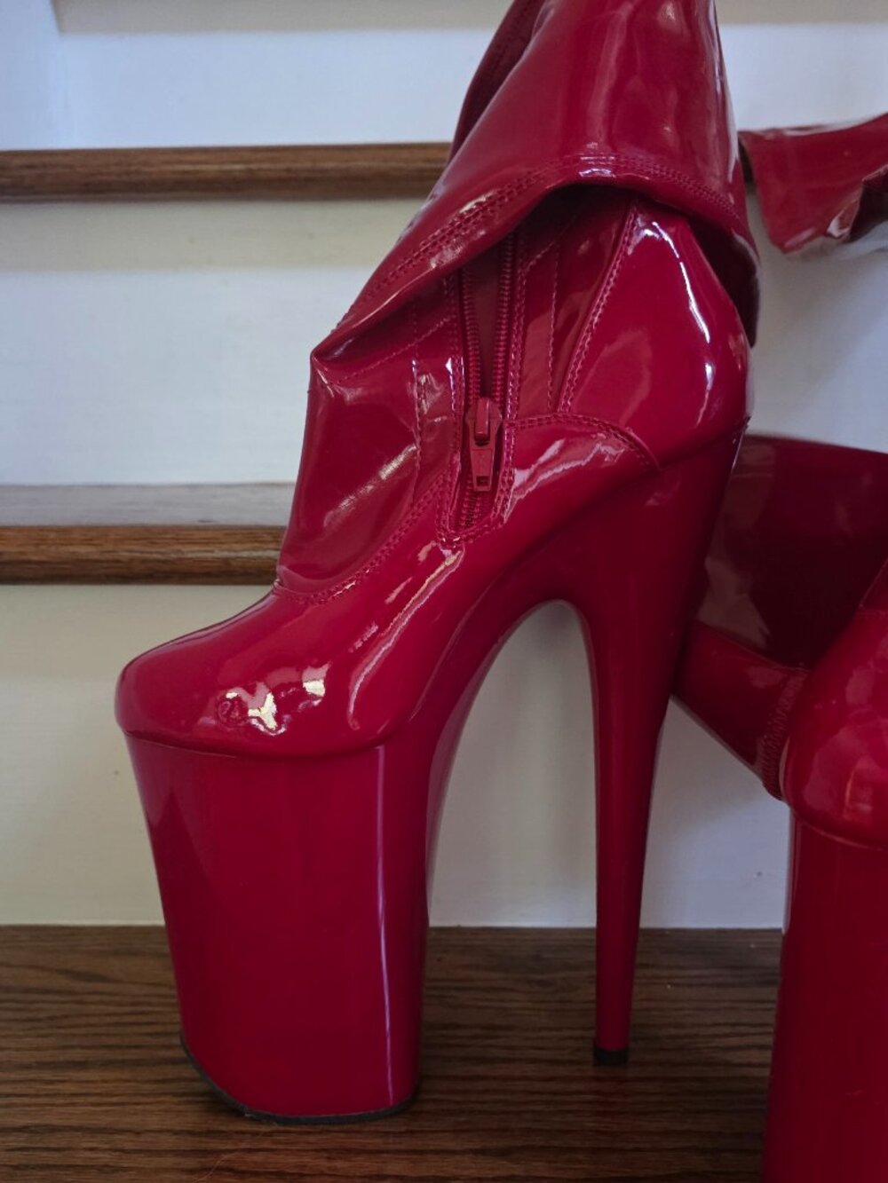 Pleaser 9 inch thigh high boots red patent size 6